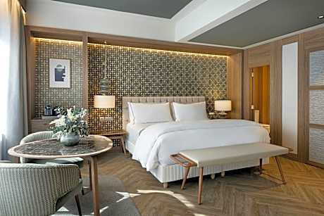 Suite Family, Guest room, Bedroom 1: 1 King, Bedroom 2: 1 Twin
