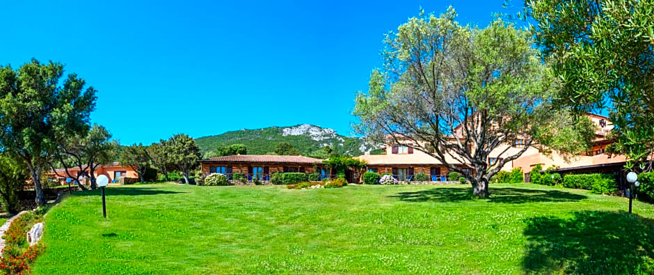 Hotel Rocce Sarde