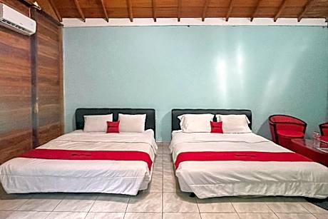 RedDoorz @ Villa Waterfun Favour Pagar Alam