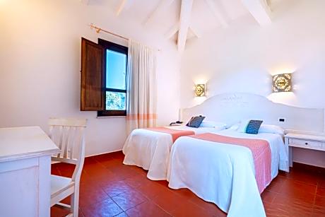 Superior Double Room with Pool View