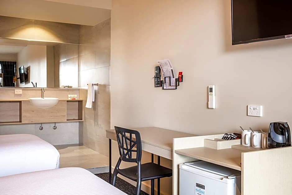 Nightcap at Manhattan Hotel