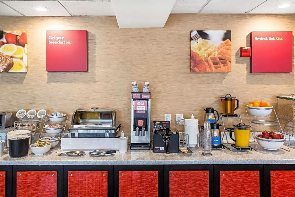 Comfort Suites San Jose Airport – San José, CA