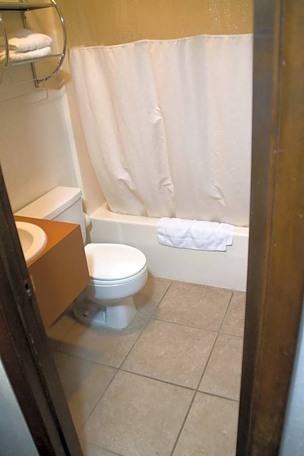 Tazewell Motor Lodge