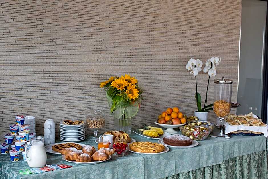 Ristorante Hotel Lucia - 100 mt dal mare
