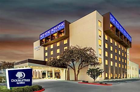 DoubleTree by Hilton Lubbock - University Area