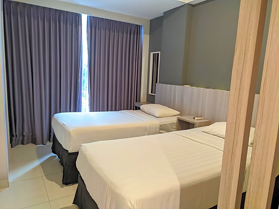 Photo 1 of 8 of Deluxe 2 Beds