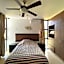 Escape to Paradise, Minimalist 4-BR Beachfront, 300 Mbps with amazing views