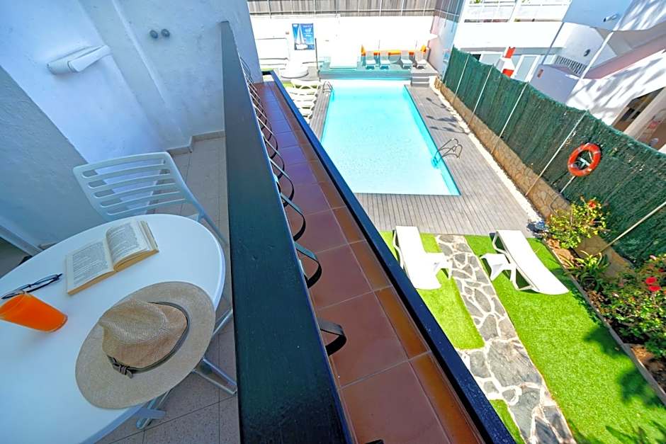 Atlantic Sun Beach - Gay Men Only