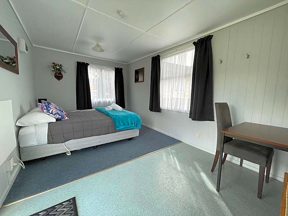 Motutere Bay TOP 10 Holiday Park