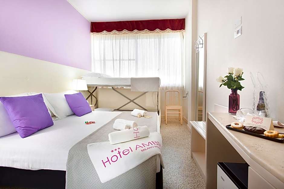 HOTEL AMBRA - Fronte Mare - Vicinissimi al Centro