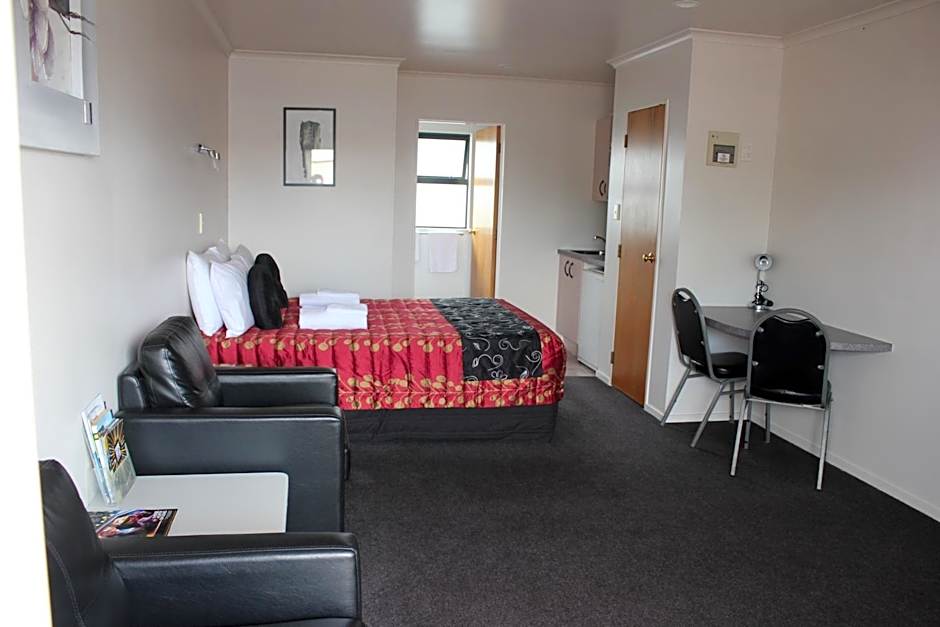 Kiwi Court Motel
