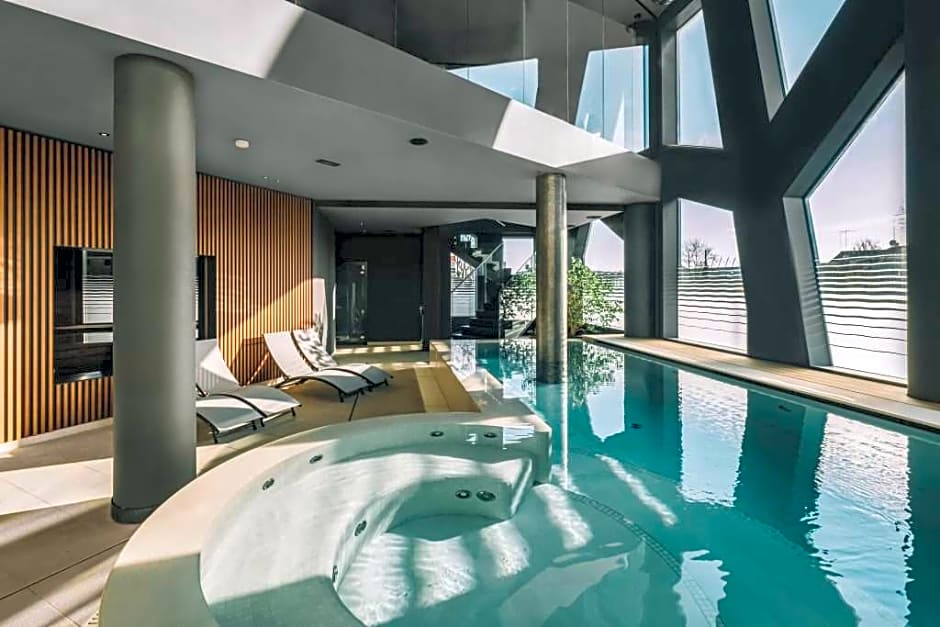 Elite Hotel & Spa