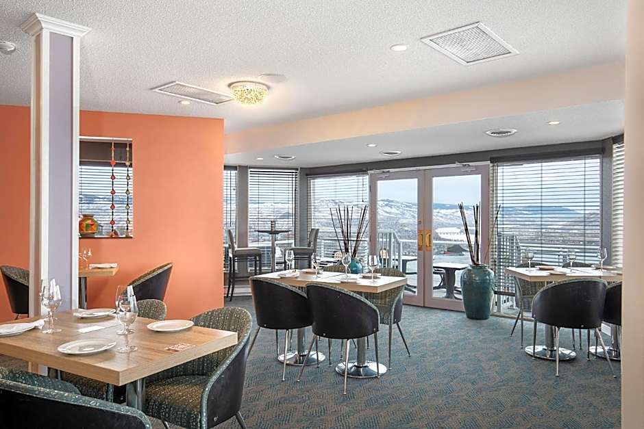 Ramada by Wyndham Kamloops