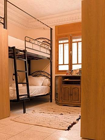 Bed in 6-Bed Dormitory Room
