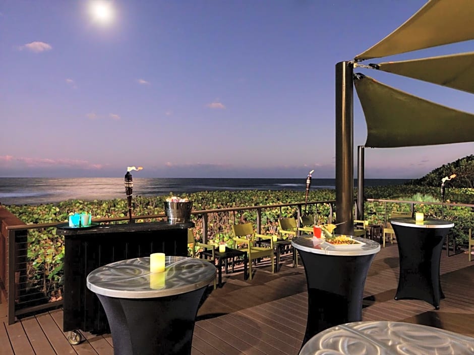 DoubleTree Suites By Hilton Melbourne Beach Oceanfront