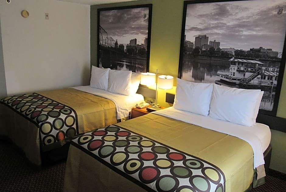 Super 8 by Wyndham New Cumberland