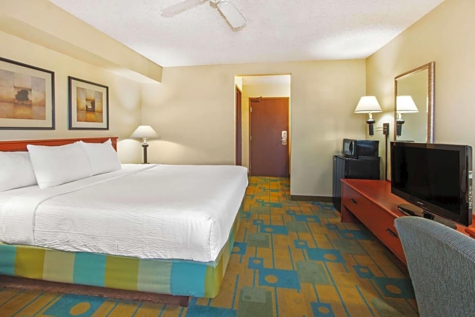 La Quinta Inn & Suites by Wyndham Albuquerque Journal Ctr Nw