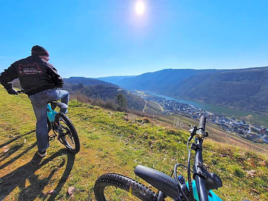 Römerstube Apartments & rooms