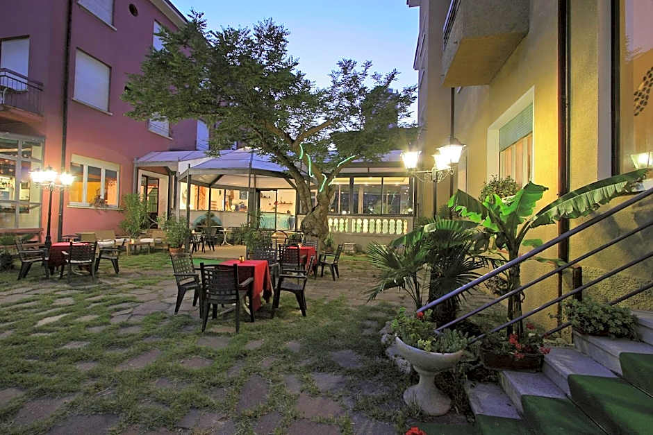 Hotel Flora