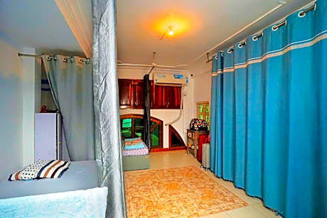 Dormitory Room with Single Bed