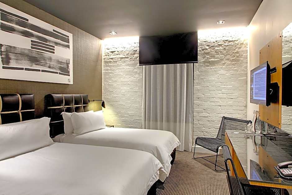 Century City Hotel Urban Square