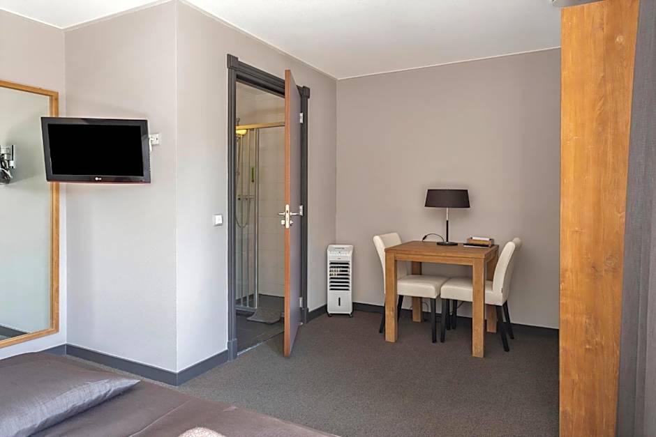 Hunzego Hotel