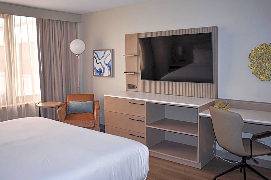 DoubleTree By Hilton Chicago - Oak Brook