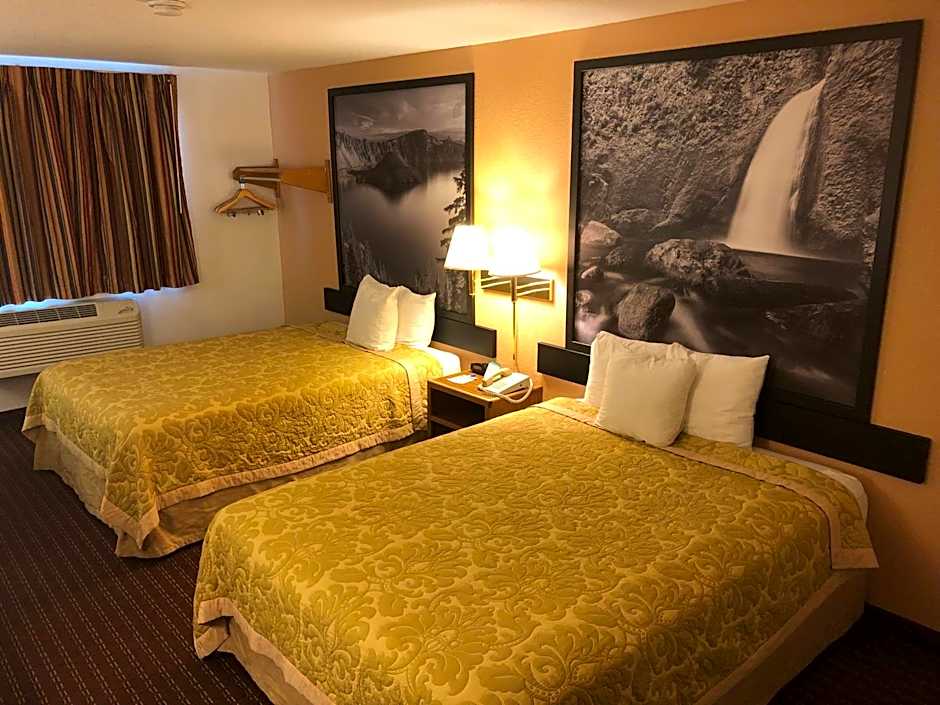 Photo 1 of 7 of 2 Queen Beds