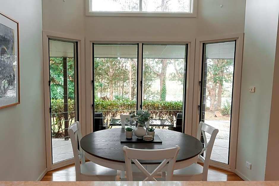 Lake Russell Lakeside Retreat