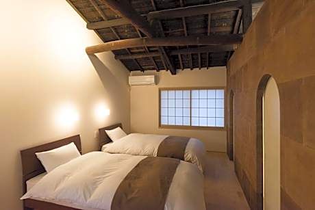 Japanese-Style Town House