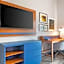 Country Inn & Suites by Radisson, West Bend, WI