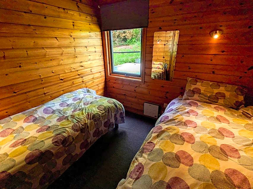 Avallon Lodges