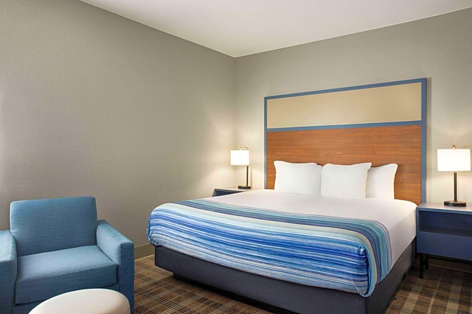 AmericInn by Wyndham Branson & Conference Center