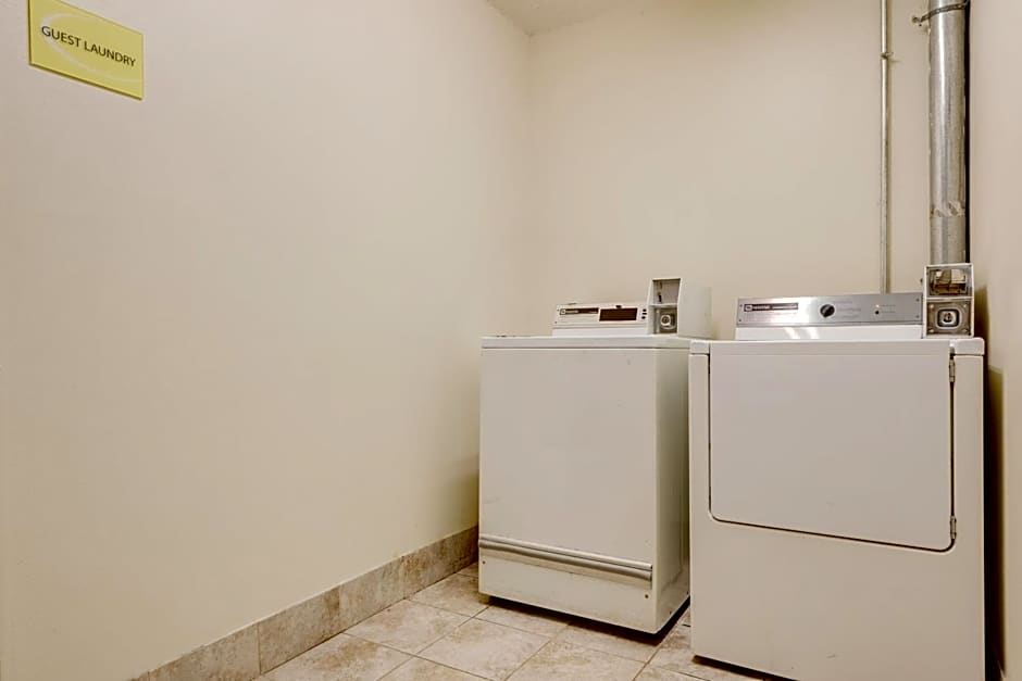 Super 8 by Wyndham Allentown