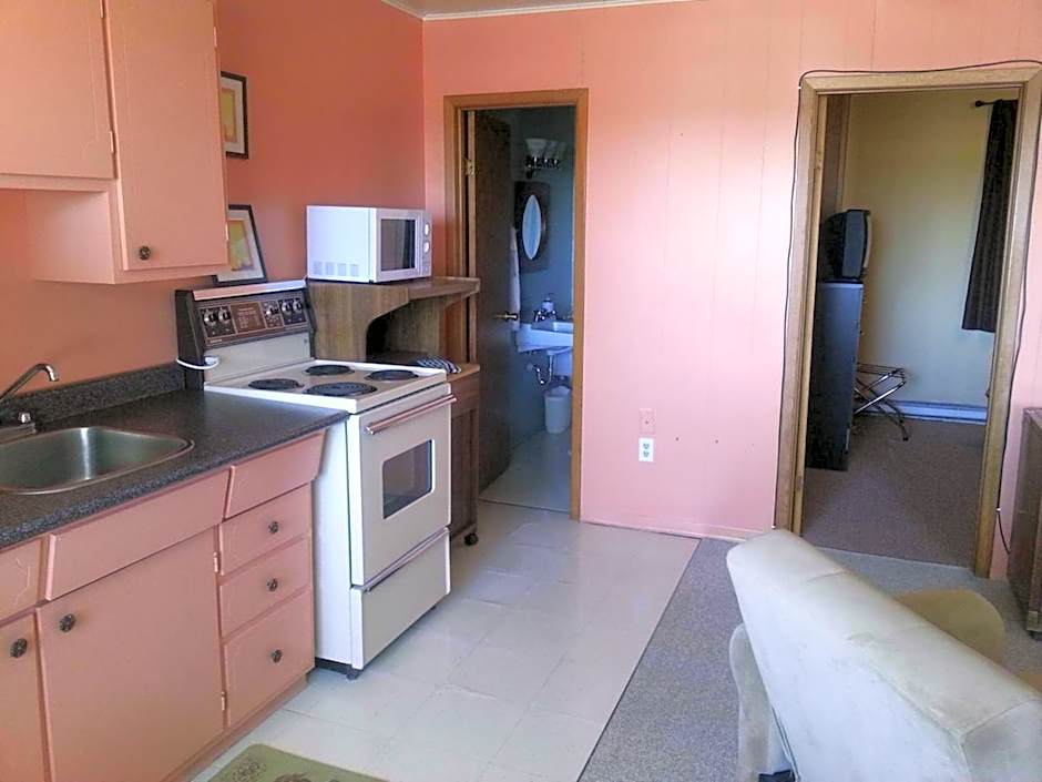 Maple Leaf Motel Emerson