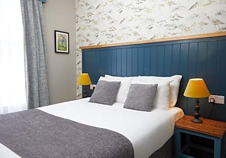 The Bell Hotel Woburn By Greene King Inns