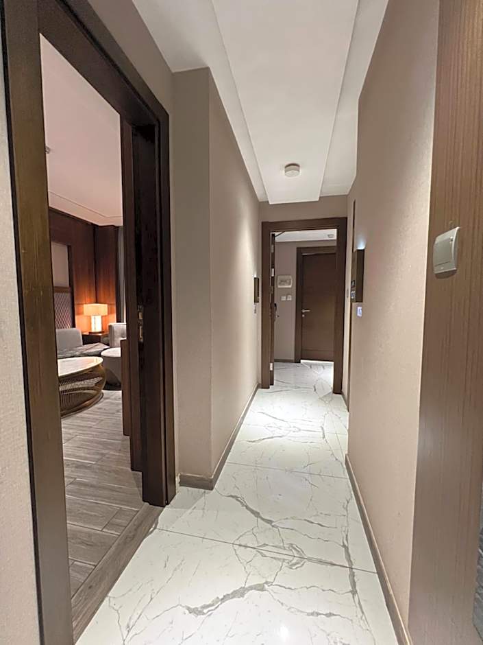 Violet Al Shisha Hotel