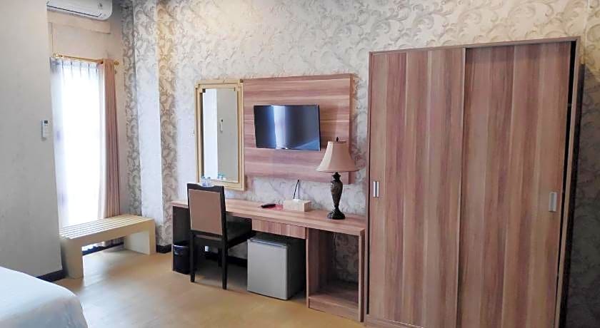 Puri Saron Denpasar Hotel