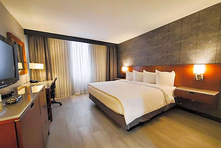 Wyndham Indianapolis Airport