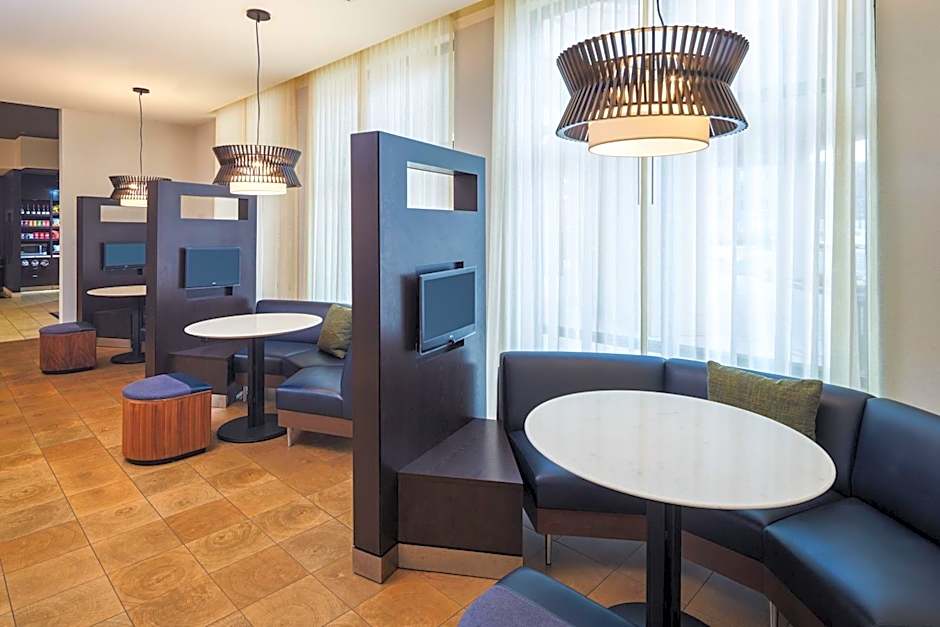 Courtyard by Marriott Glassboro Rowan University