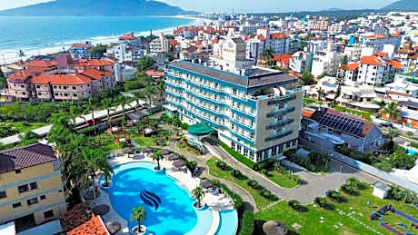 Oceania Park Hotel Spa & Convention by RB Hotelaria