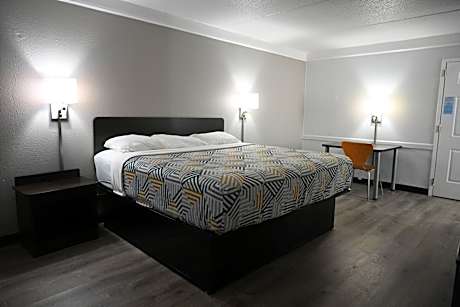 King Room - Non-Smoking