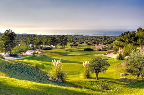 Korineum Golf & Beach Resort - Alojamientos en KYRENIA