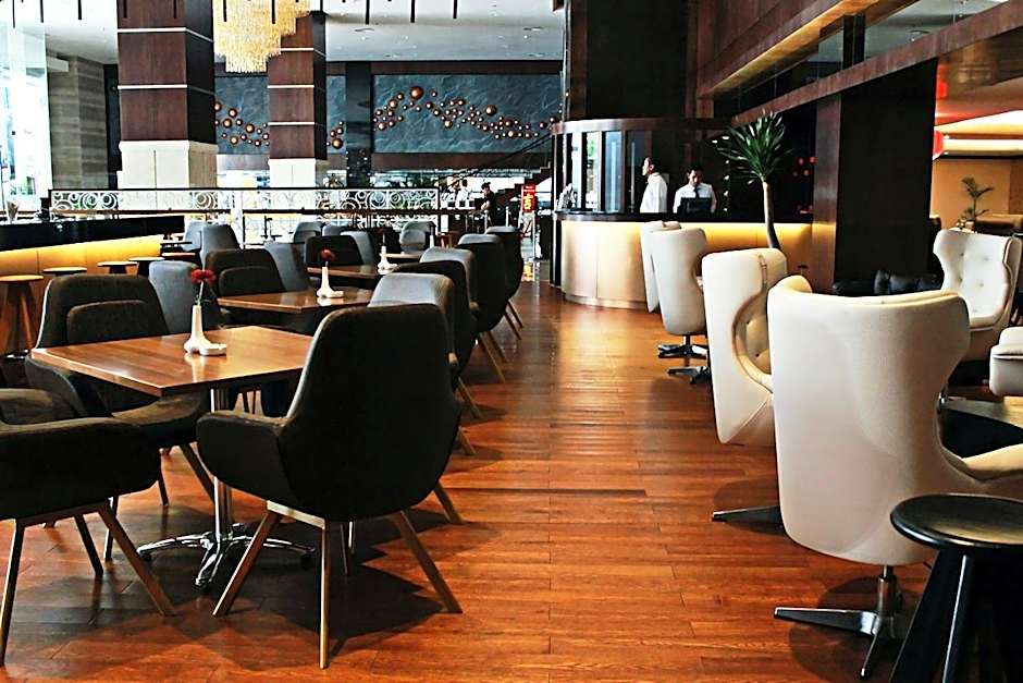 Swiss-Belhotel Harbour Bay