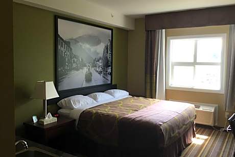 King Room - Non-Smoking