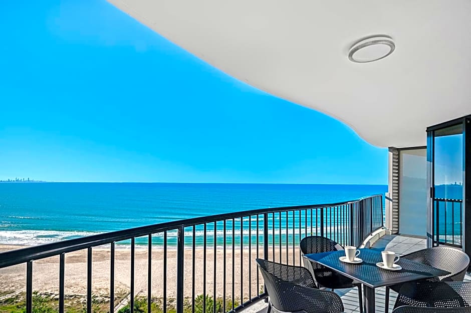 Mantra Coolangatta Beach