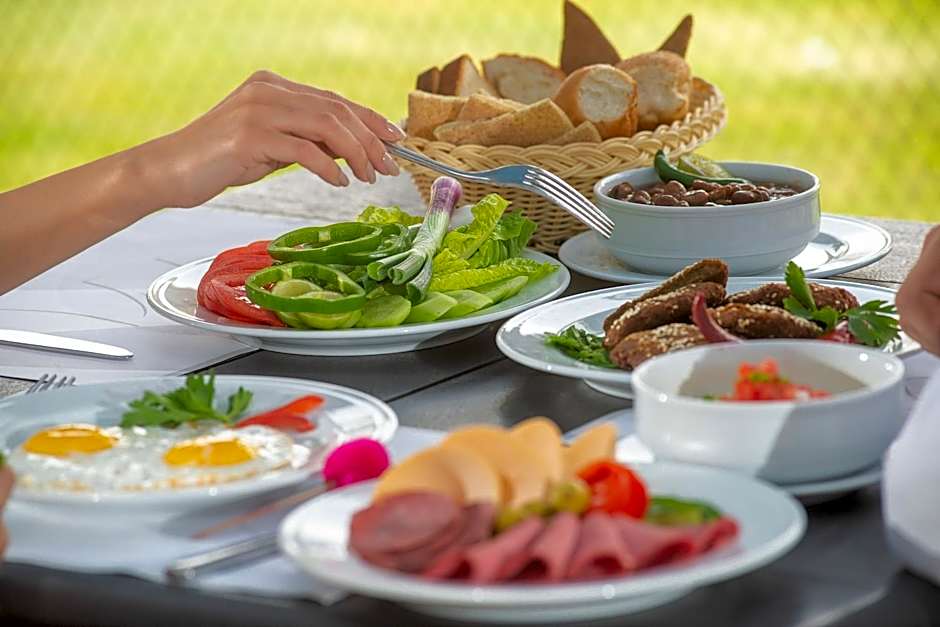 Mercure Ismailia Forsan Island