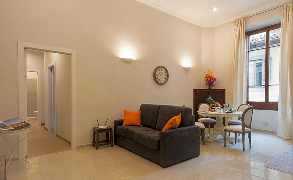 Iris Apartments by Mmega