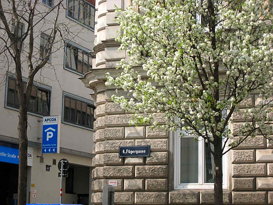 Westend City Hostel
