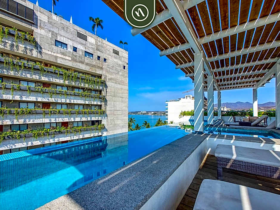 New 1 BR Condo - Oceanview Pool - 2 min to Beach